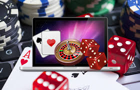 Royal Vincit La Meraviglia dell'Arte della Tradizione Royal Vincit La Meraviglia dell'Arte della Tradizione
